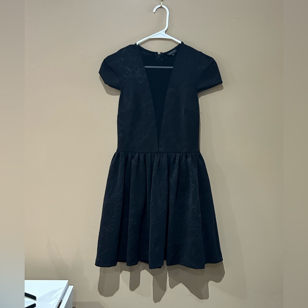 Topshop black skater dress size 6